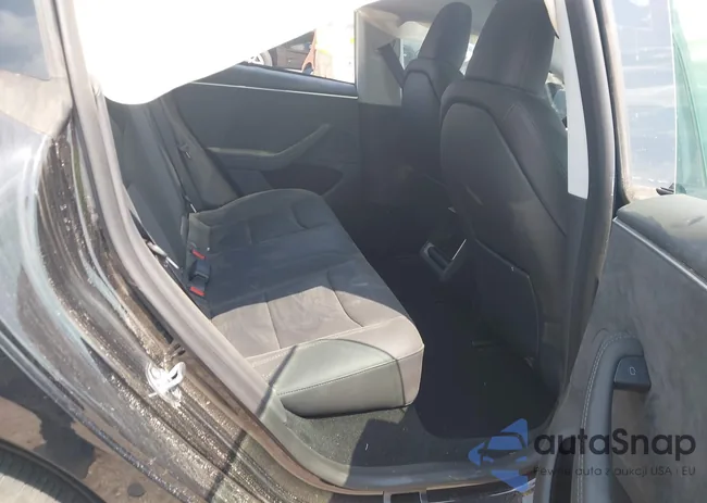 5YJ3E1EB0SF919659: 42128333