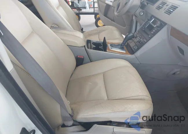 YV4CY592661248017: 42128347