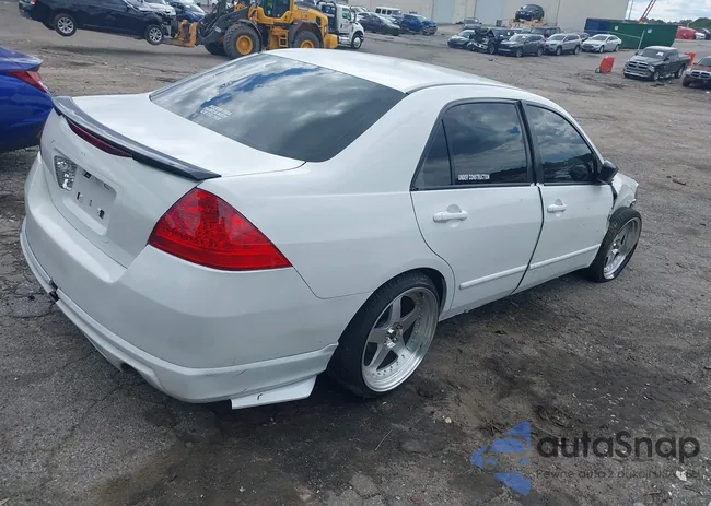 1HGCM56106A106676: 42128422