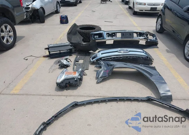 1FTEW1EGXJKD18696: 42128458