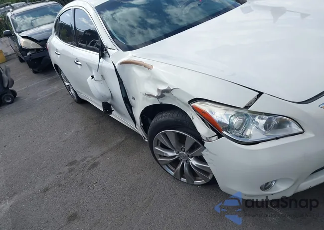 JN1BY1AP3EM260169: 42128494