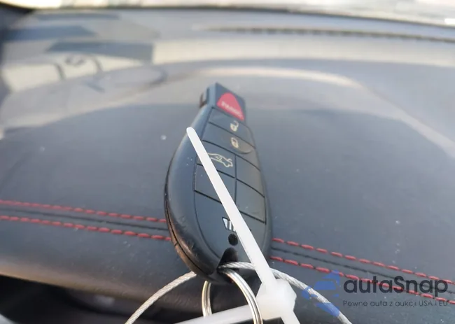 1C3CDFBB4GD752391: 42129548