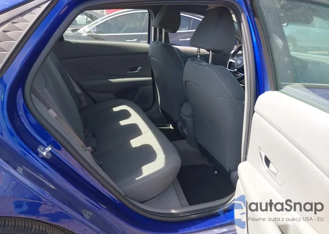 KMHLM4DG4RU686738: 42129565