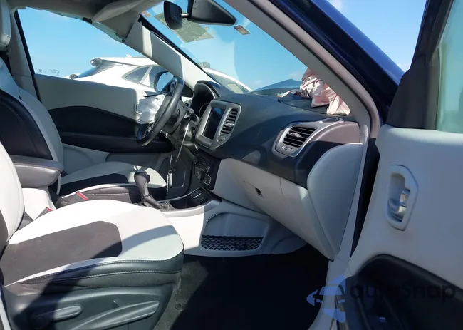 3C4NJCBB7LT130383: 42129619