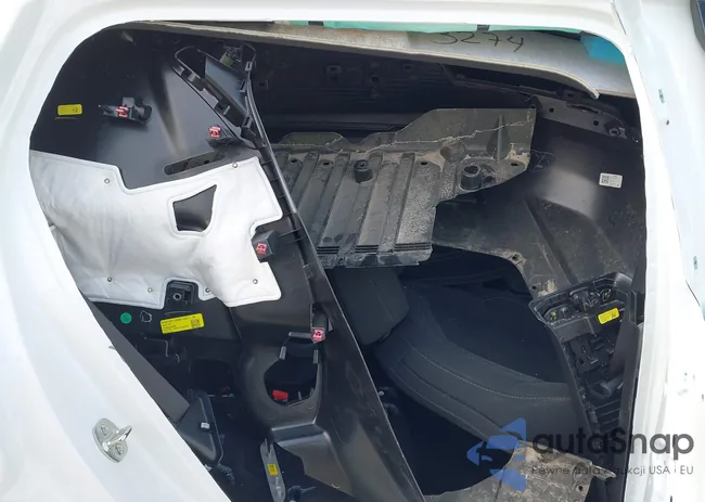 3GN7DLRP1SS142641: 42129744