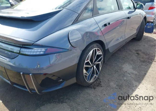 KMHM34AA6PA022771: 42129838