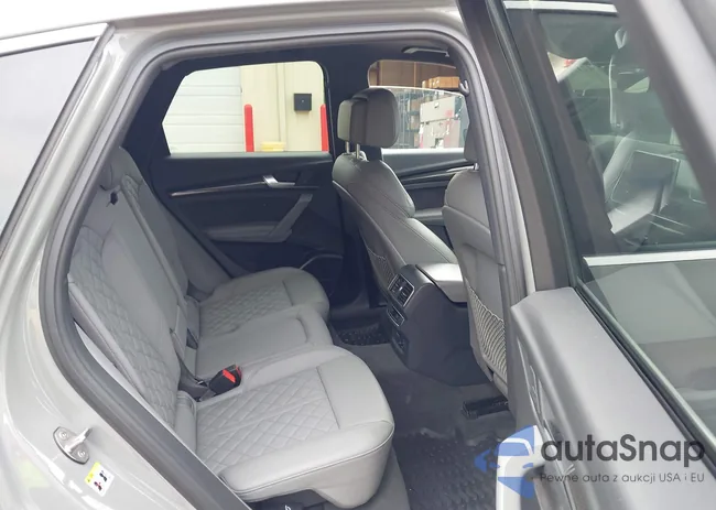 WA1C4AFY8K2012905: 42130011