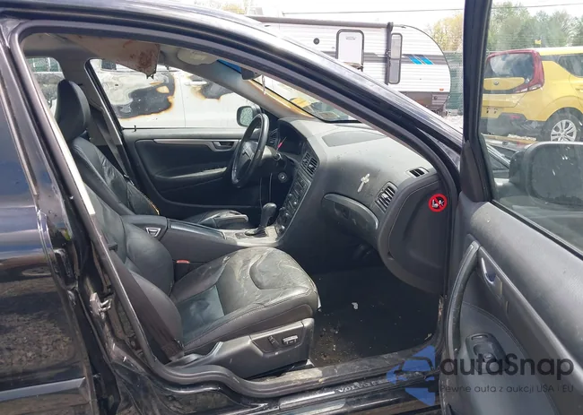 YV1RH592382686756: 42129235