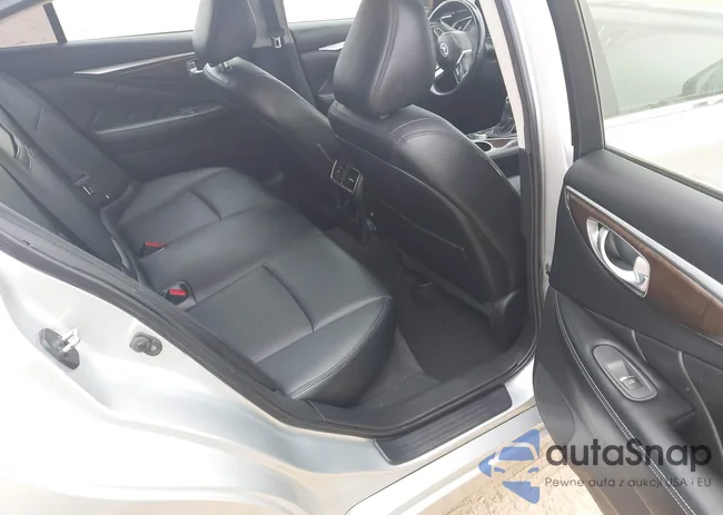 JN1EV7AR0JM433540: 42129284