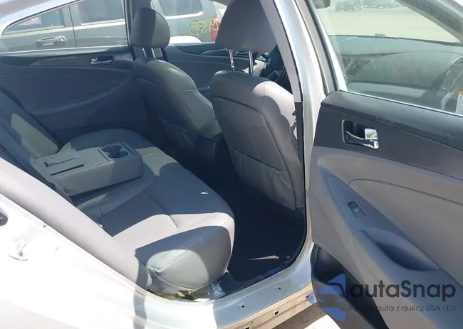 KMHEC4A48FA122531: 42129375