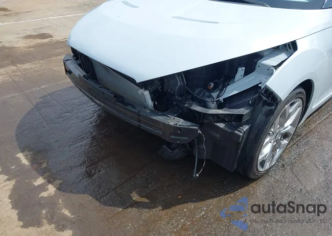 KMHTC6AD8FU222744: 42129397