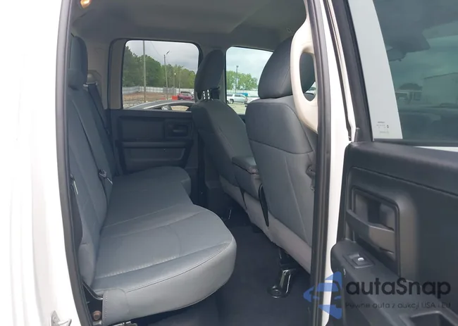 1C6RR7FT9JS184388: 42129524