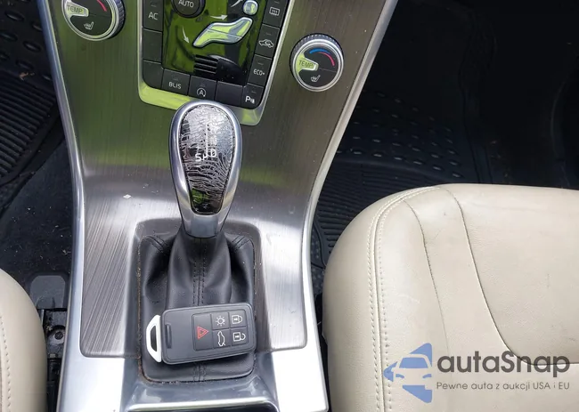 YV449MDK3G2857211: 42130635