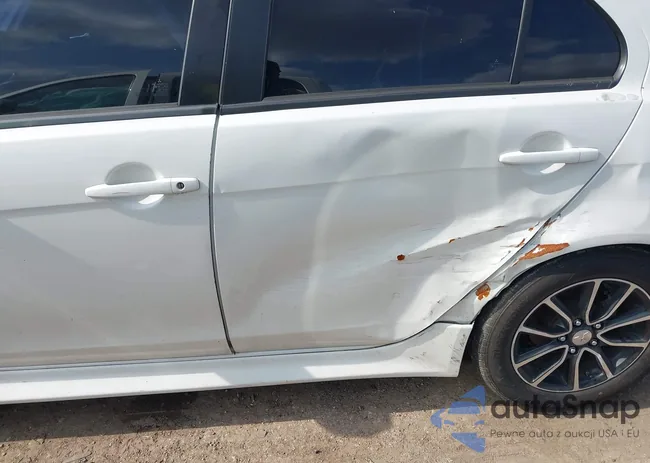 JA32U2FUXHU004062: 42130698