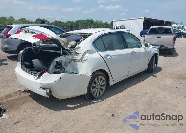 1HGCR3F85FA033968: 42130744