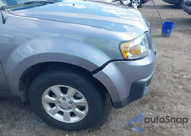 4F2CZ92Z28KM31927: 42130865