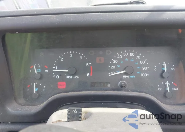 1J4FY29P3XP469786: 42131018