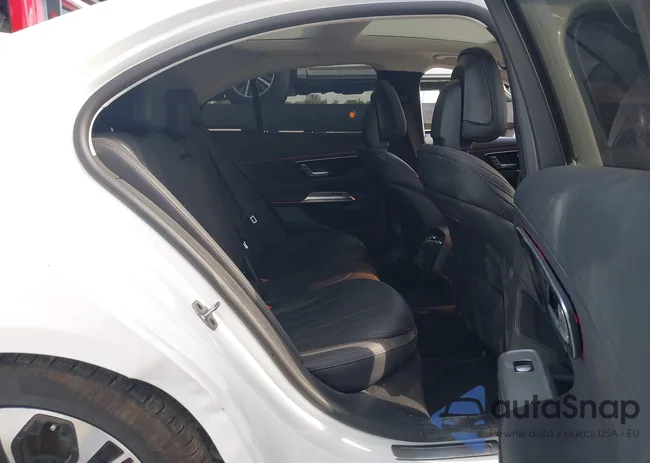 W1KLF4HBXSA090480: 42131030