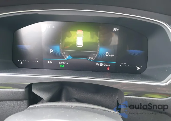 3VV8B7AX1RM181025: 42131070