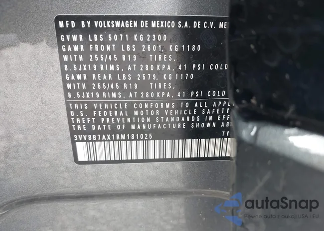 3VV8B7AX1RM181025: 42131070