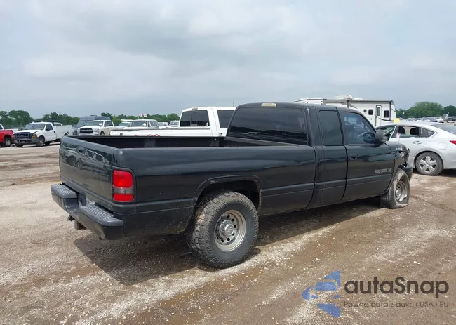 1B7KC23W4XJ588355: 42130155