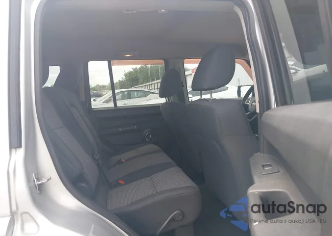 1J4RH4GKXAC157379: 42130174