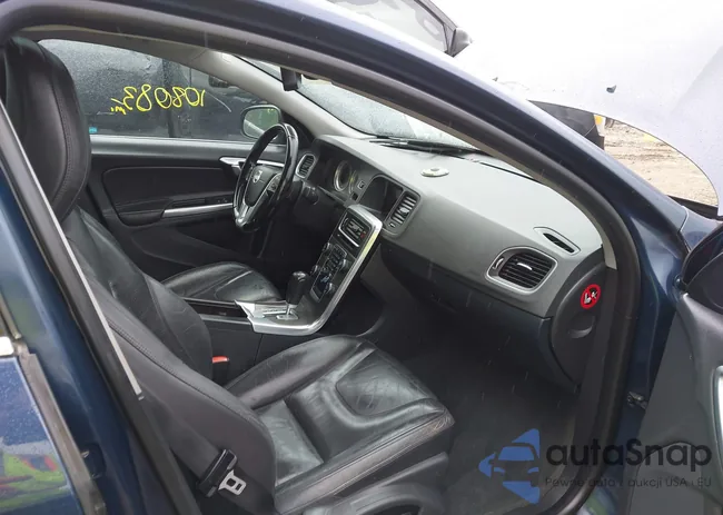 YV1622FS9C2105289: 42130176