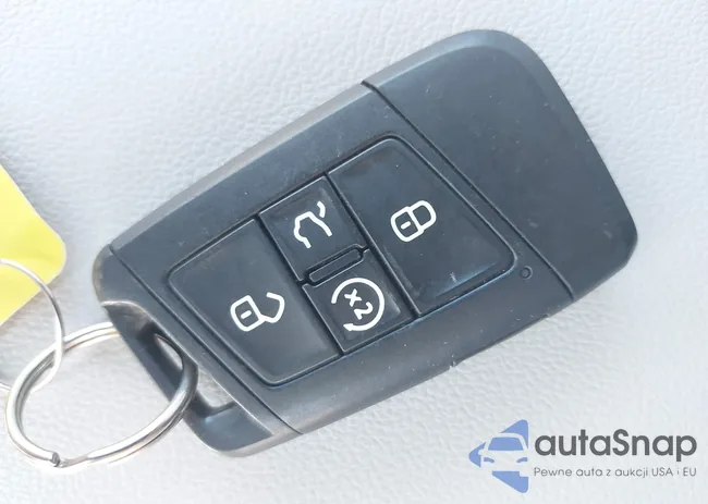 3VV3B7AX4PM117343: 42130196