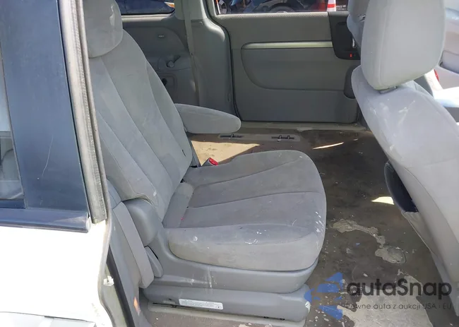 KNDMC233876013029: 42130391