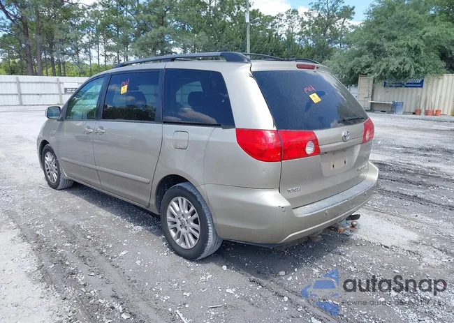 5TDBK22CX8S016463: 42131692