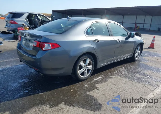 JH4CU26609C031462: 42131701