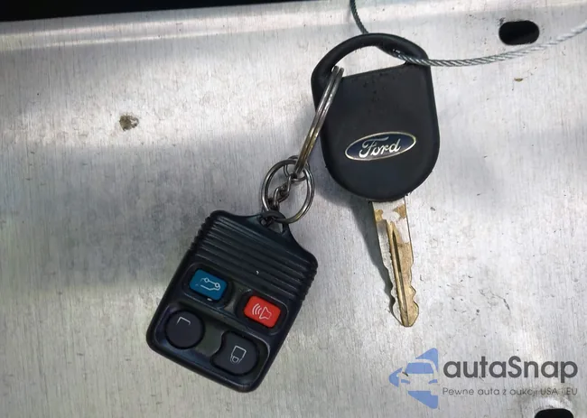 1FMRU15W23LA09473: 42131925