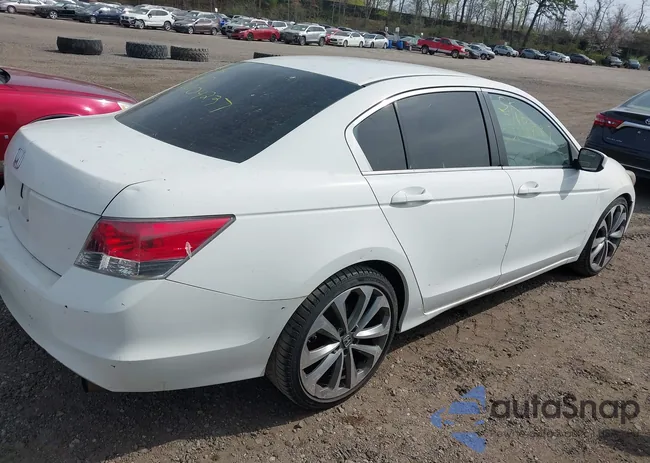 1HGCP2F39AA046087: 42132134