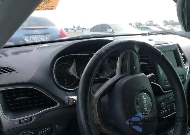 1C4PJLLB1KD366846: 42131206