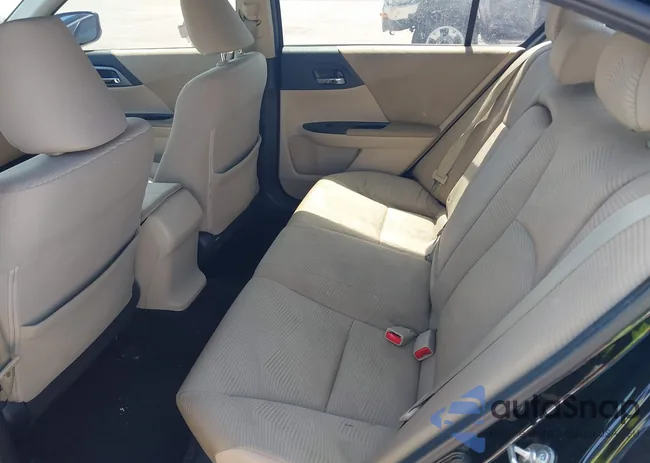 1HGCR2F38EA218092: 42131458