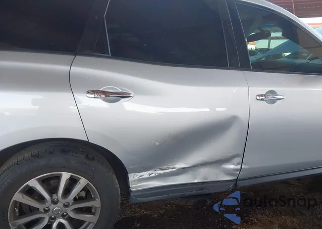 5N1AR2MNXGC616210: 42131515