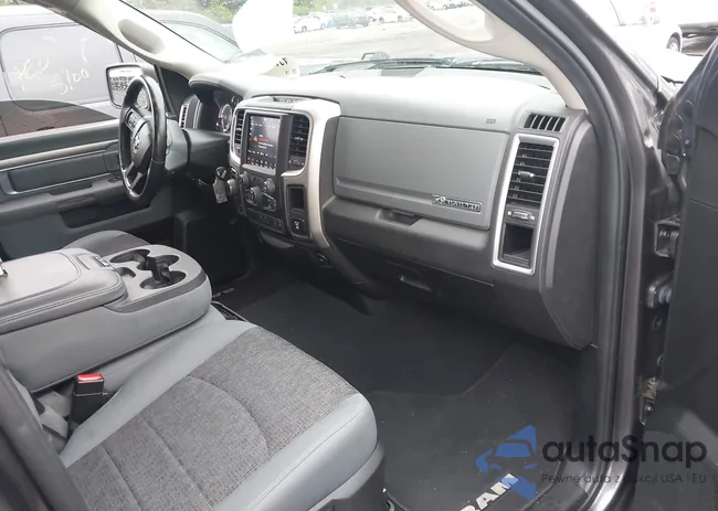 1C6RR7TTXKS658743: 42132603