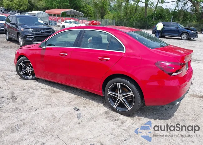 WDD3G4EB5KW022155: 42132650