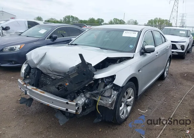 1FAHP2HW8BG151090: 42132768