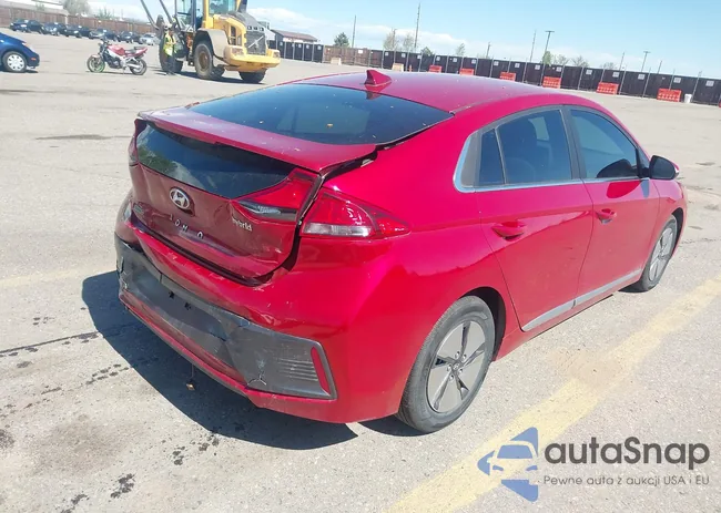 KMHC75LC4MU251111: 42132789