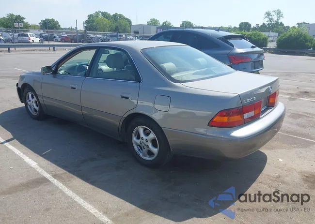 JT8BF28G3W5031533: 42132801