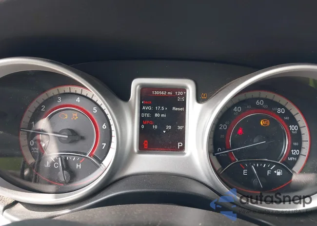 3C4PDCBG0HT571680: 42132836