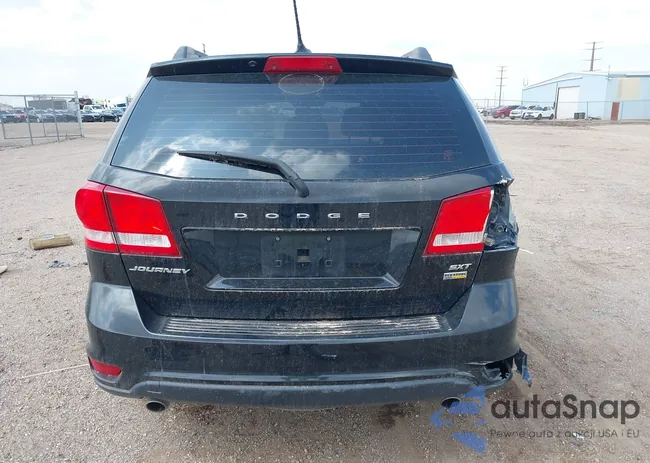 3C4PDCBG0HT571680: 42132836