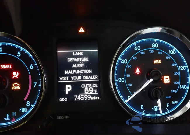 2T1BURHE4JC976727: 42132926