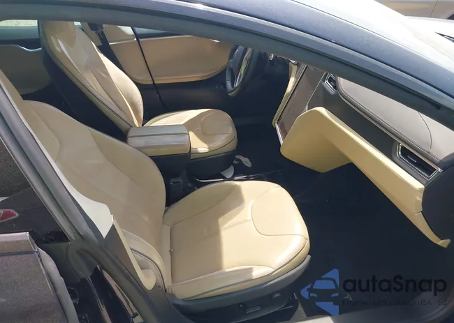 5YJSA1DP6DFP06464: 42132150