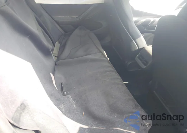 5YJ3E1EAXPF639326: 42132181