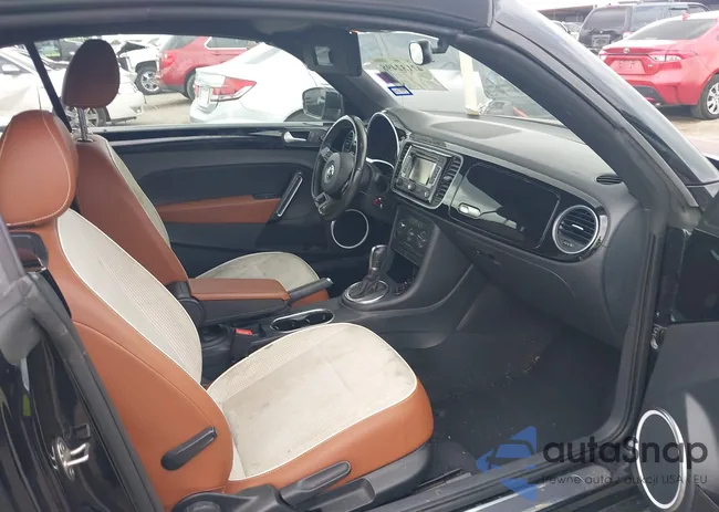 3VW517ATXFM809674: 42132498