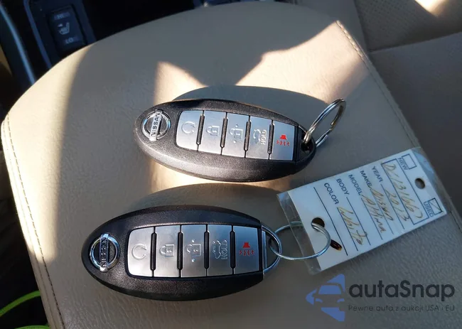 1N4AL3AP3DC131667: 42133574