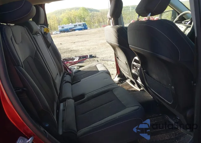 1C4RJHAG6PC593502: 42133582