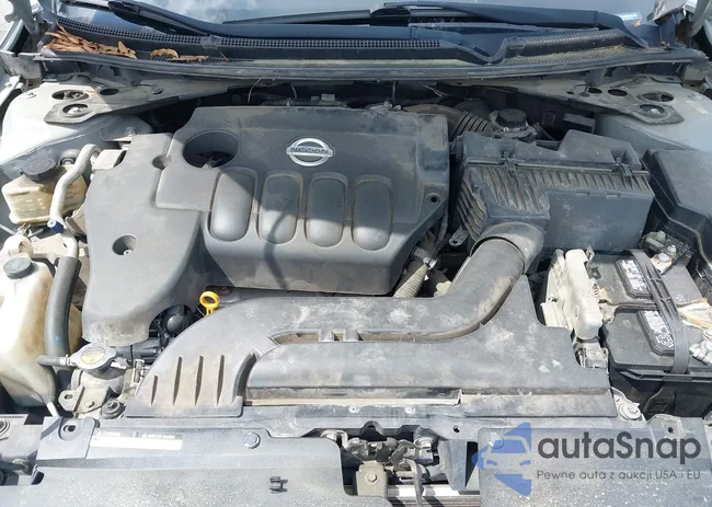 1N4AL2AP5CN409711: 42133629